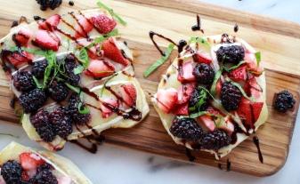 Grilled-Blackberry-Strawberry-Basil-and-Brie-Pizza-Crisp-with-Honey-Balsamic-Glaze